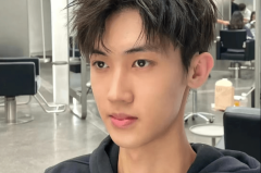 男生发质硬怎么变软？科学护理与自然方法全解析