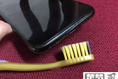 苹果手机喇叭清理灰尘