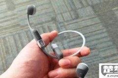 耳机有杂音滋滋怎么办？快速解决方法与品牌推荐