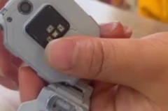小天才插卡槽扣不出来