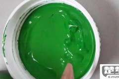 草绿色怎么调出来的？专业调色方法与技巧全解析
