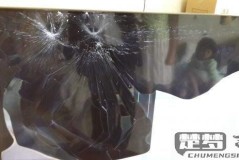 全面解析:屏幕碎了换屏多少钱?费用影响因素与维修指南