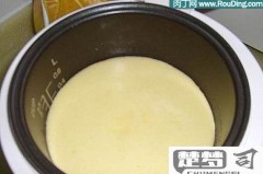 怎么用电饭煲做蛋糕?详细步骤与材料清单全解析