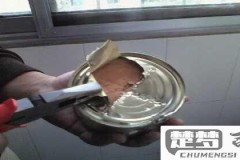 午餐肉罐头怎么打开最安全？传统钥匙开启法与应急方案全解析