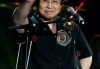 郑智化的腿是怎么回事？小儿麻痹症如何影响他的音乐生涯？