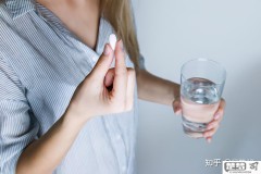 女生感冒了怎么关心？细致关怀与实用建议全指南