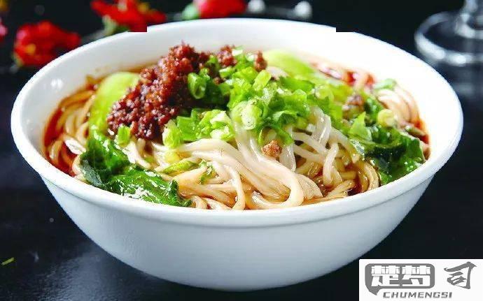 面怎么做好吃又简单？家常面条的秘诀与快速食谱