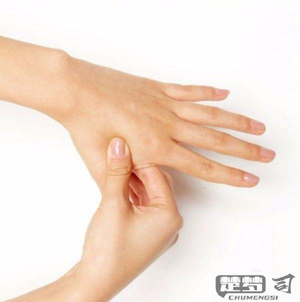 手虎口疼是怎么回事？可能的原因及缓解方法