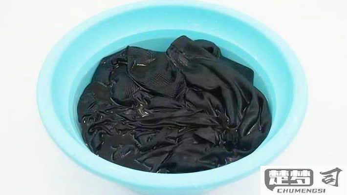 衣服褪色了怎么恢复？实用方法帮你解决褪色烦恼