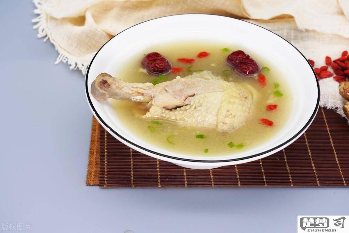 鸡汤怎么炖好喝又营养？掌握这些技巧让你的鸡汤更美味