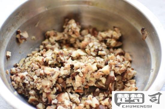 香菇肉馅饺子怎么调馅才能更鲜美？